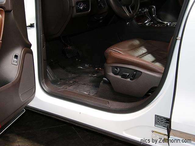 2014 Volkswagen Touareg LUX